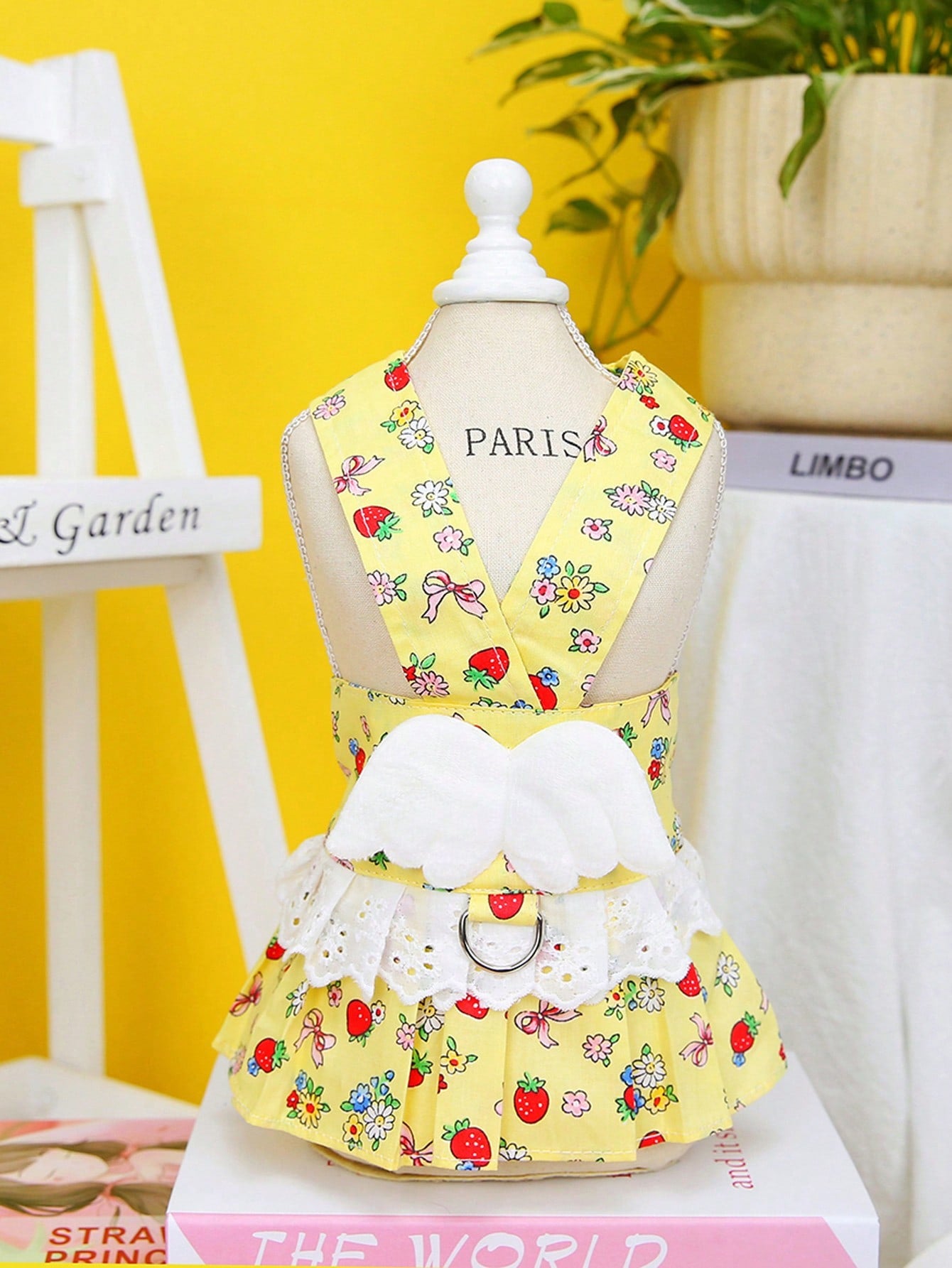 Multicolor fabric pet harness skirt set with matching leash for cats and dogs, designed as a sweet princess-style walking strap outfit for small pets.