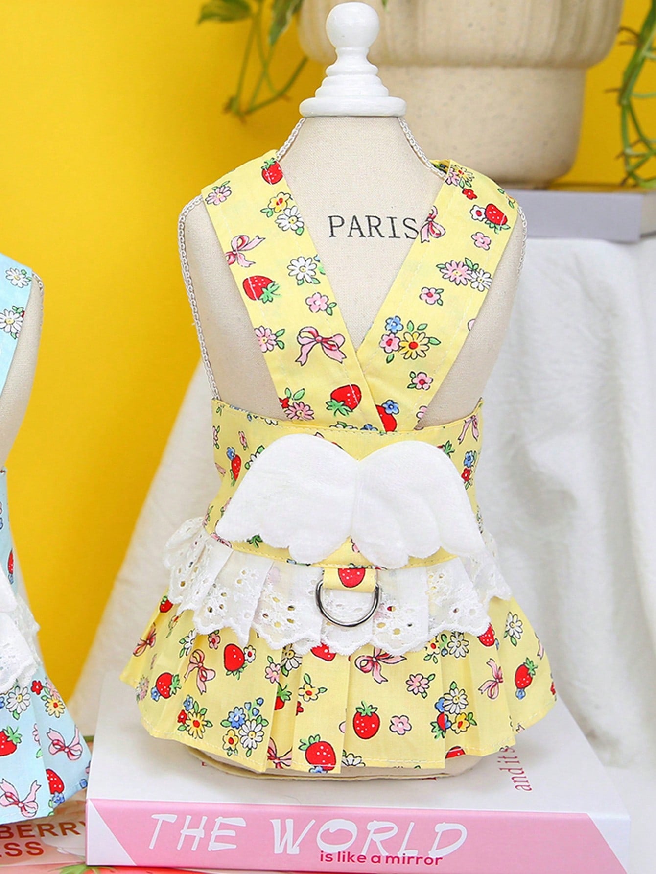 Multicolor fabric pet harness skirt set with matching leash for cats and dogs, designed as a sweet princess-style walking strap outfit for small pets.