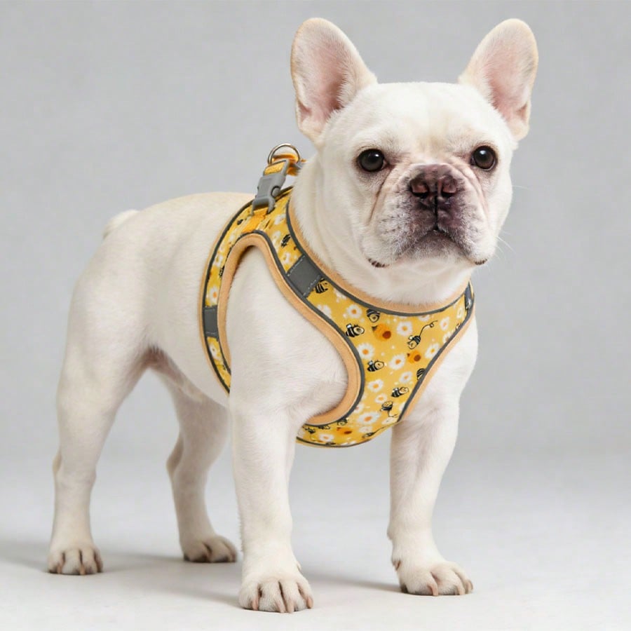 Dog Harness And Leash Set Features A Breathable Honeycomb Mesh Design To Prevent Overheating And Sweating. Reflective Strips Enhance Safety During Nighttime Walks, And The Anti-Escape Design, Combined With Cute Prints, Perfect Choice For Daily Walks With