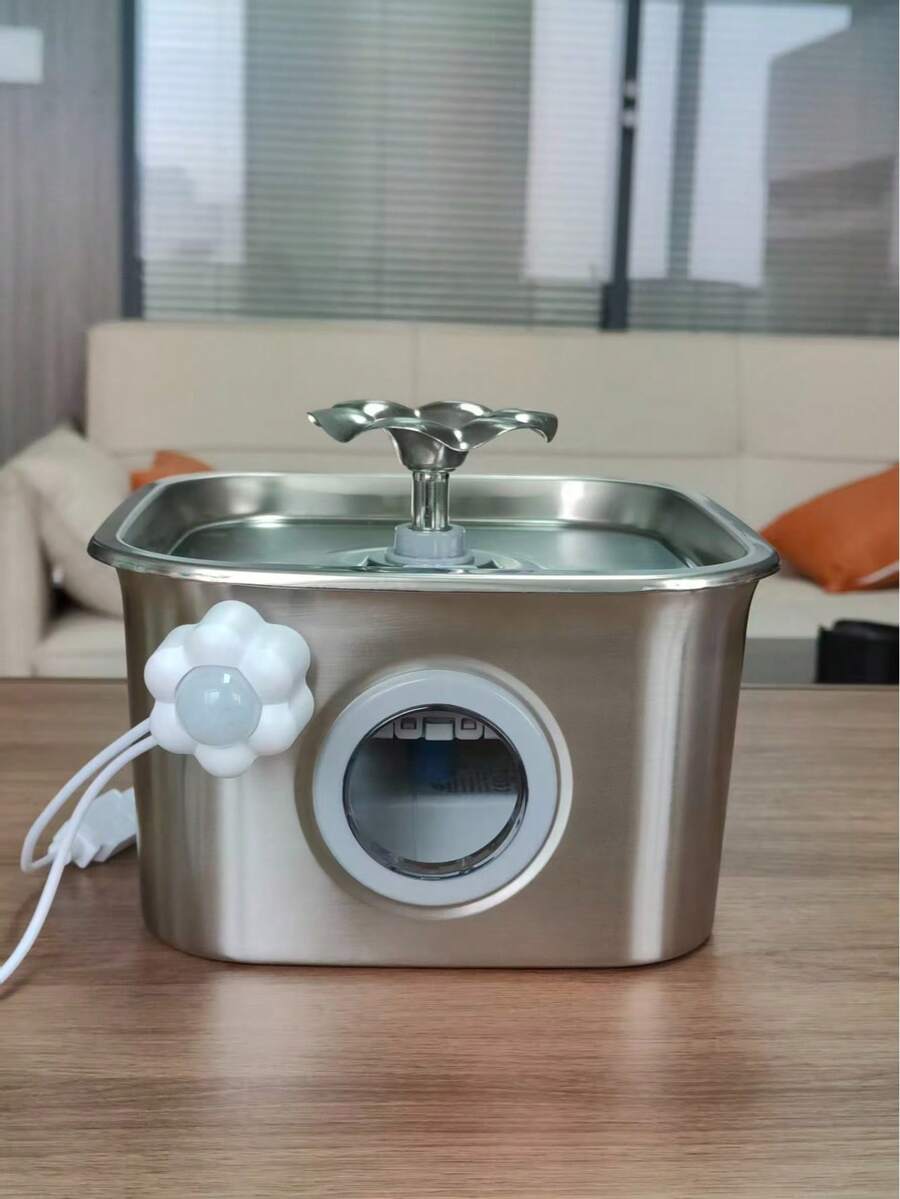 2.6L stainless steel automatic pet water dispenser fountain with clear water level window and USB power connection for cats and dogs.
