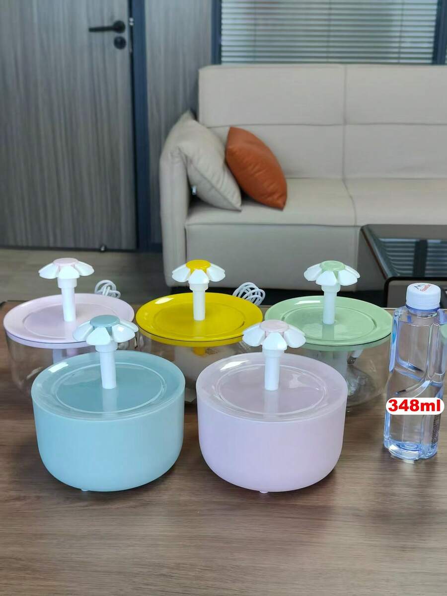 Automatic cat water fountain with 1500ml capacity, floral design, circulation filter, and USB power connection for cats and small dogs.