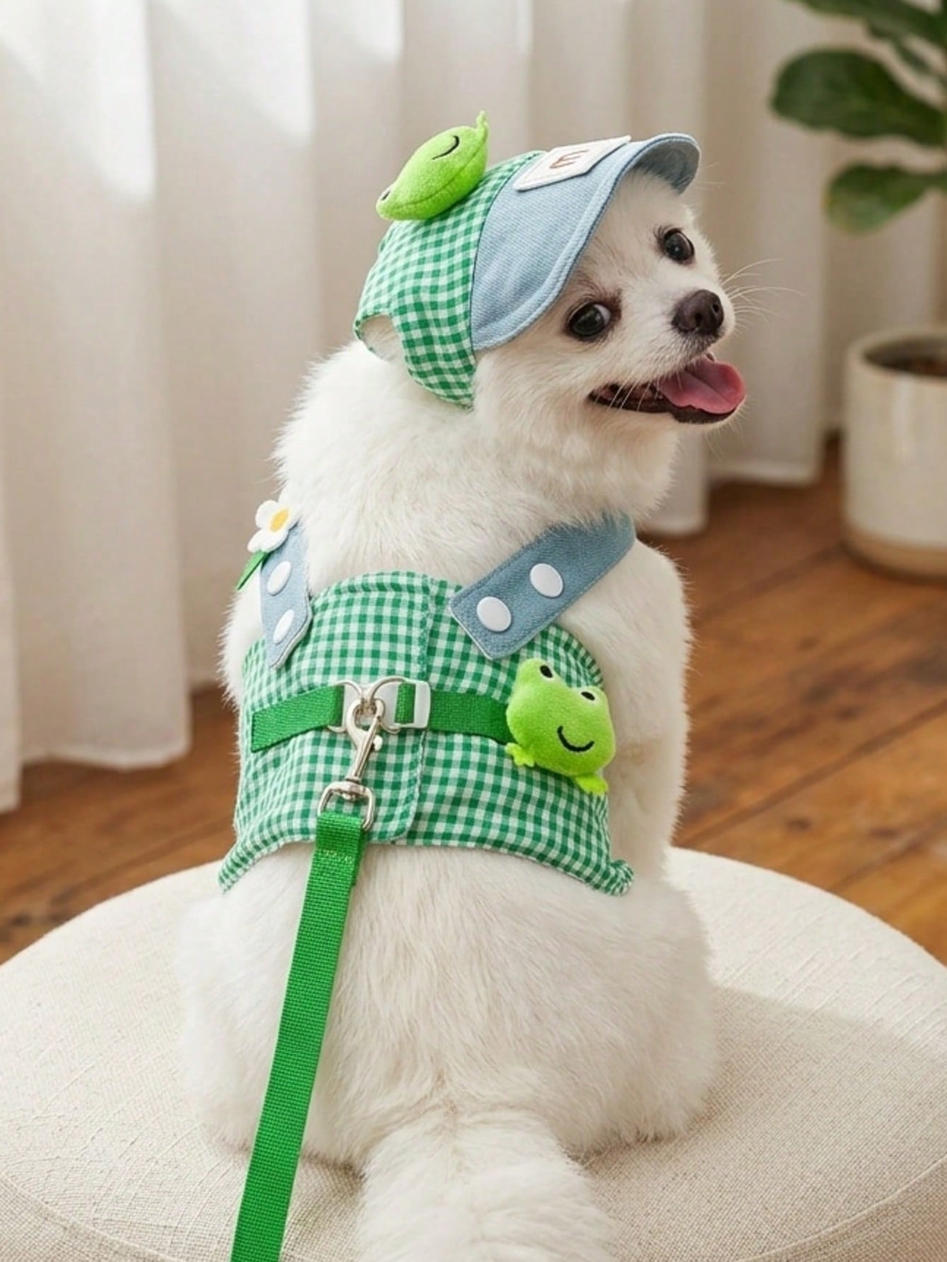 Multicolor polyester pet harness and leash set with cute frog pattern for cats and dogs, designed for outdoor walks, travel, hiking, and daily wear.