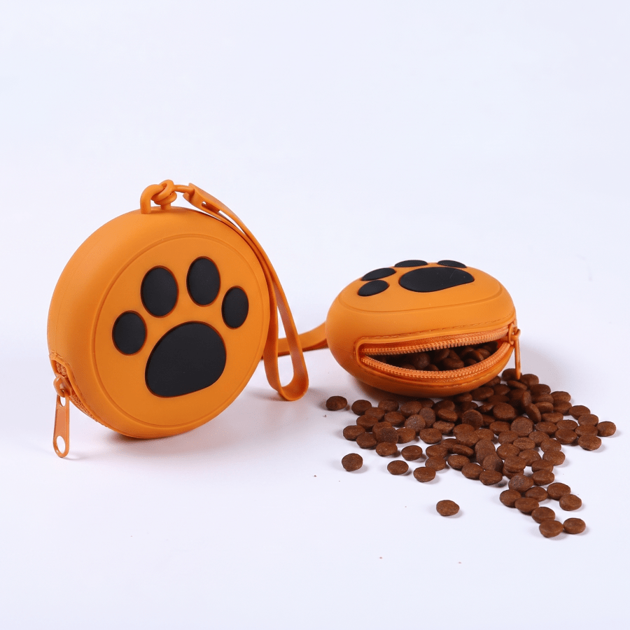 Cute Paw Print Silicone Pet Training Bag, Portable Dog Treat Pouch, Lightweight Waterproof Durable Easy-Clean Round Pet Snack Bag, Suitable For Pet Food