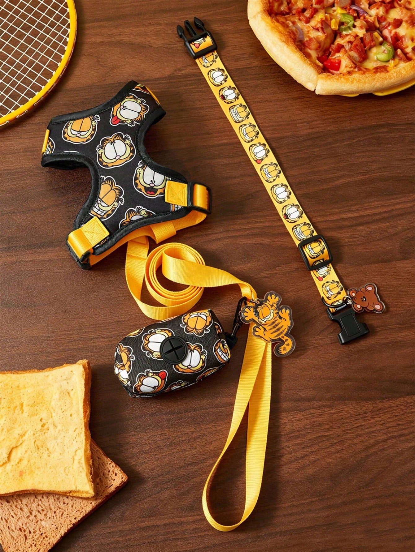 Multicolor cartoon pattern pet collar and leash set with adjustable polyester straps and portable storage bag for cats and dogs