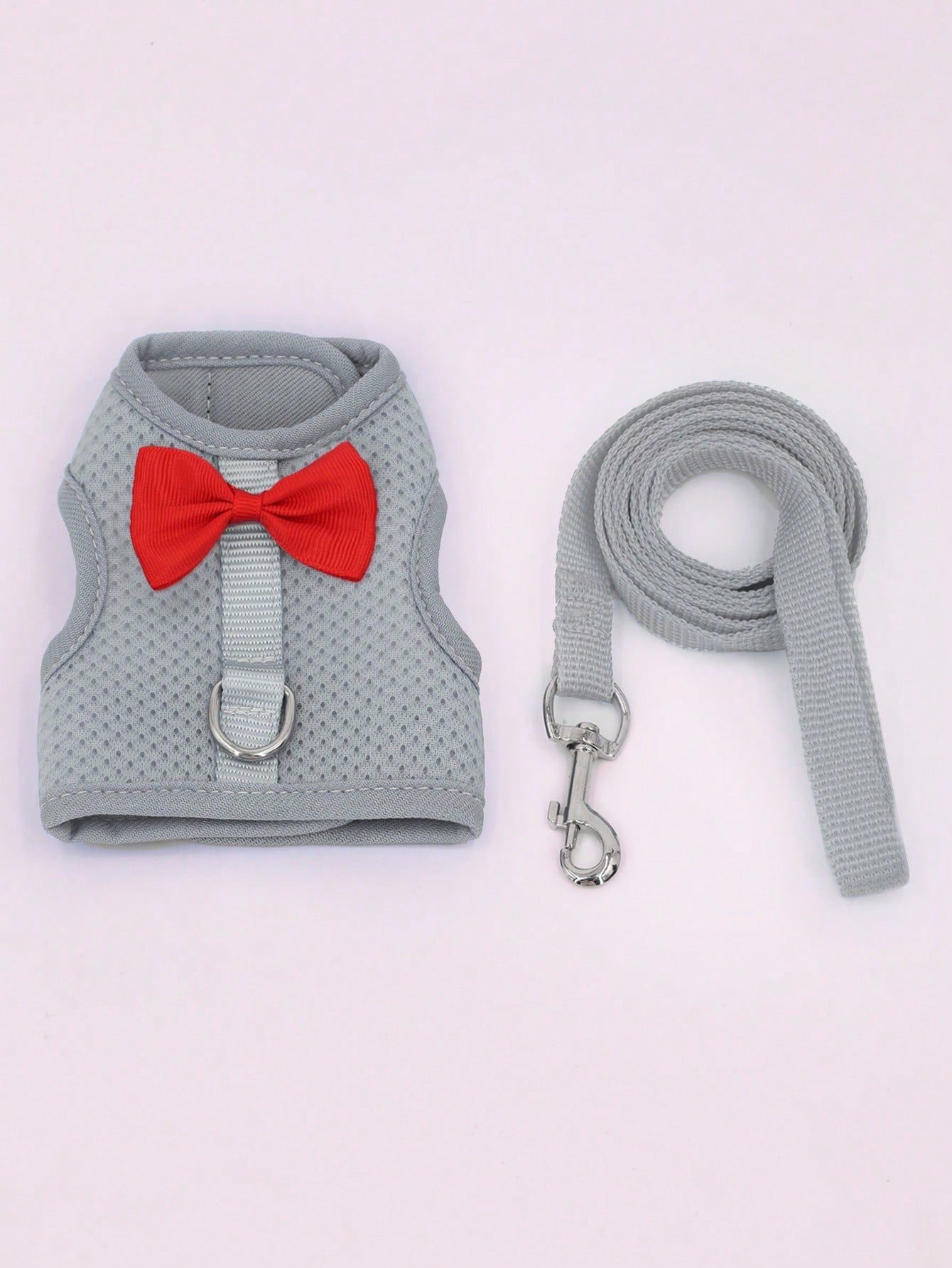 Supet breathable polyester rabbit harness and leash set for small animals in black, designed for supervised outdoor walking and handling.