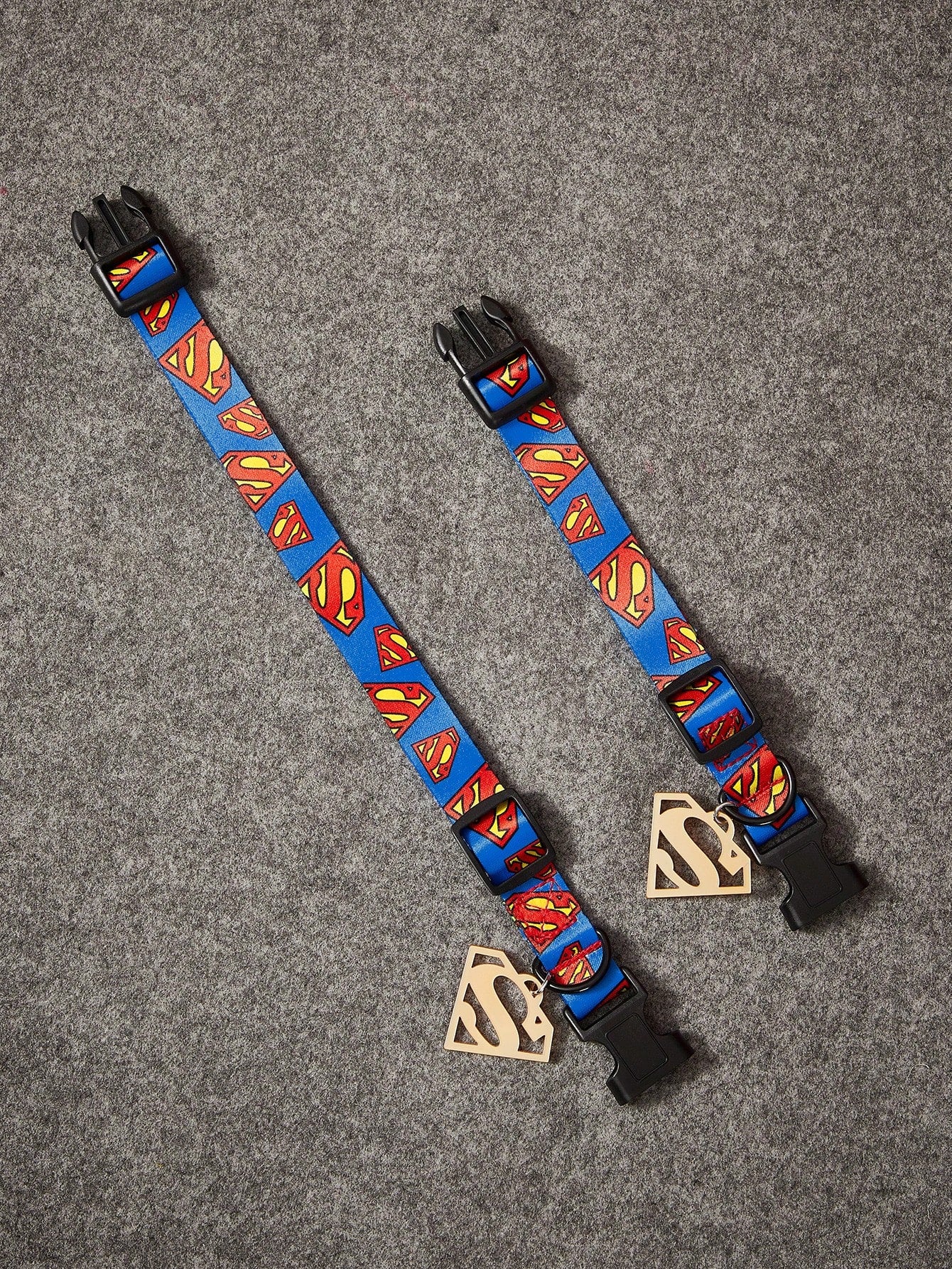 Multicolor cartoon pattern pet collar and leash set with adjustable polyester straps and portable storage bag for cats and dogs