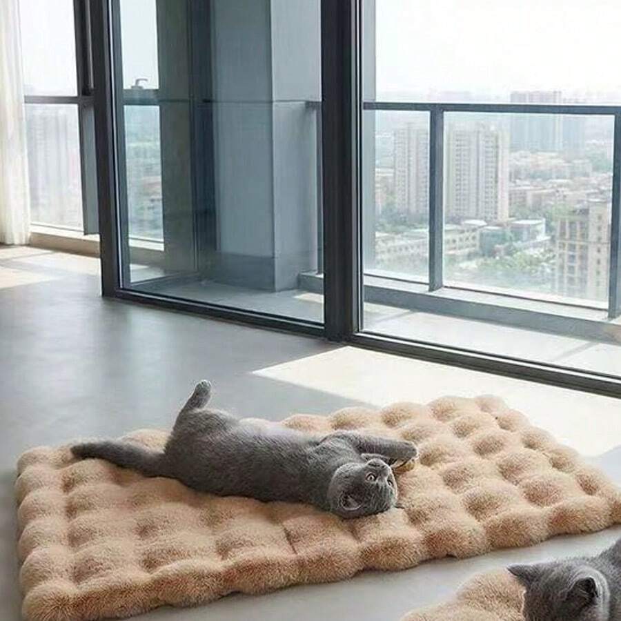 Multicolor plush pet bed mat with cartoon pattern for dogs and cats