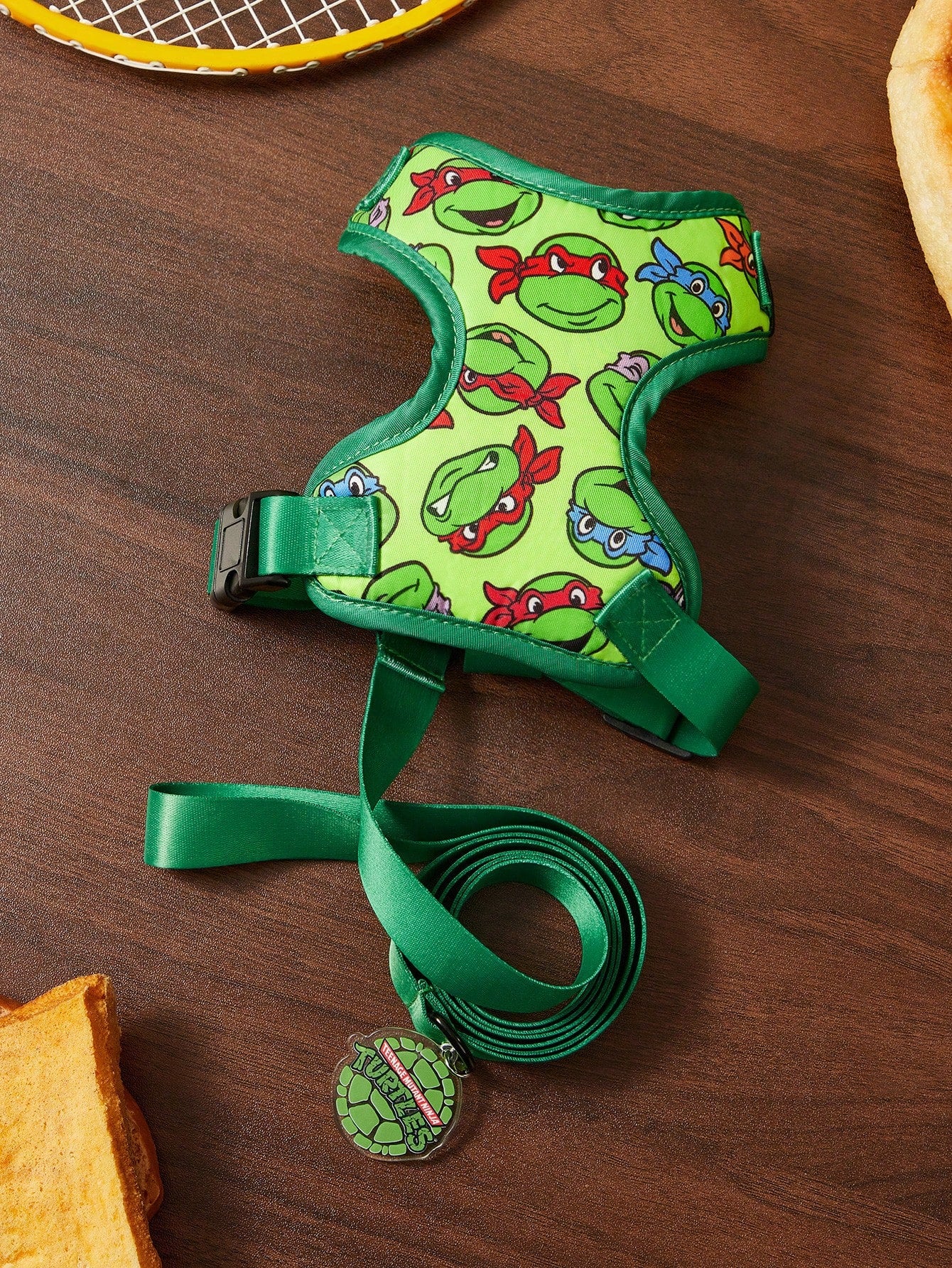 Multicolor cartoon pattern pet collar and leash set with adjustable polyester straps and portable storage bag for cats and dogs