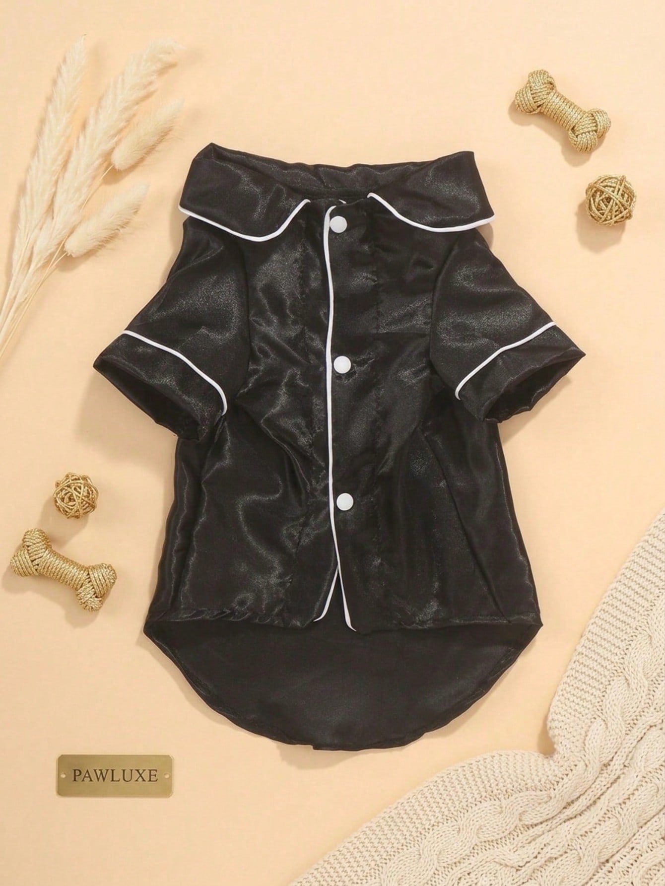 A Simple And Casual High-End Style Suitable For Small Dog Breeds Such As Teddy Bears To Wear All Year Round. It Is Non Elastic, Lightweight, Breathable, Comfortable, And Soft. European And American Hot Selling Cats And Dogs Can Wear Pet Home Clothes (The