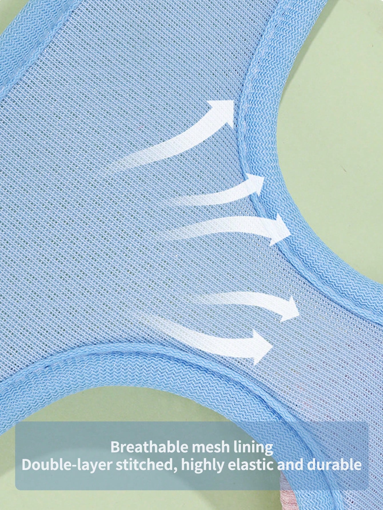 Cute floral pet harness and leash set with small pendant, breathable soft mesh vest, reflective details, and adjustable anti-escape fit for puppies, kittens, and small to medium dogs.