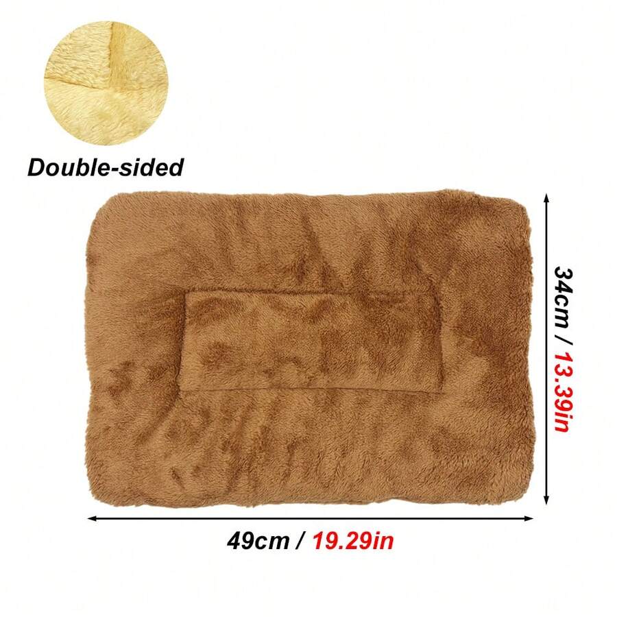 Multicolor soft warm polyester sleeping mat and nest pad for hamsters and small pets.