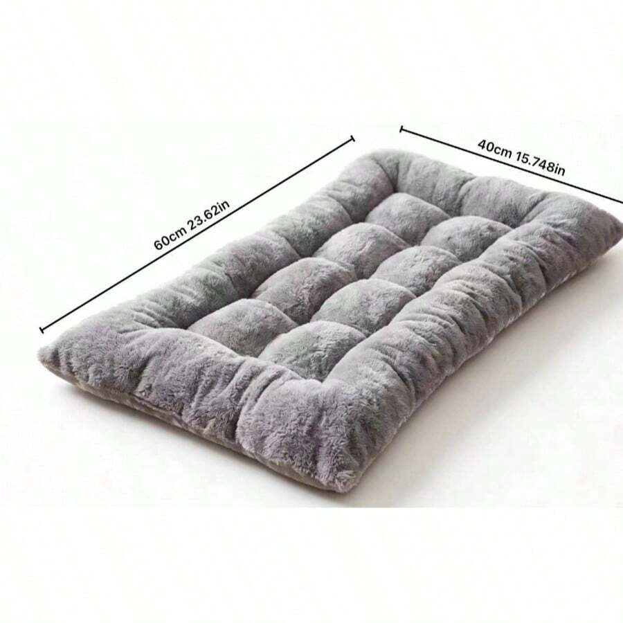 Grey XL dog sleeping pad made of polyester with a non-slip bottom and washable cover.