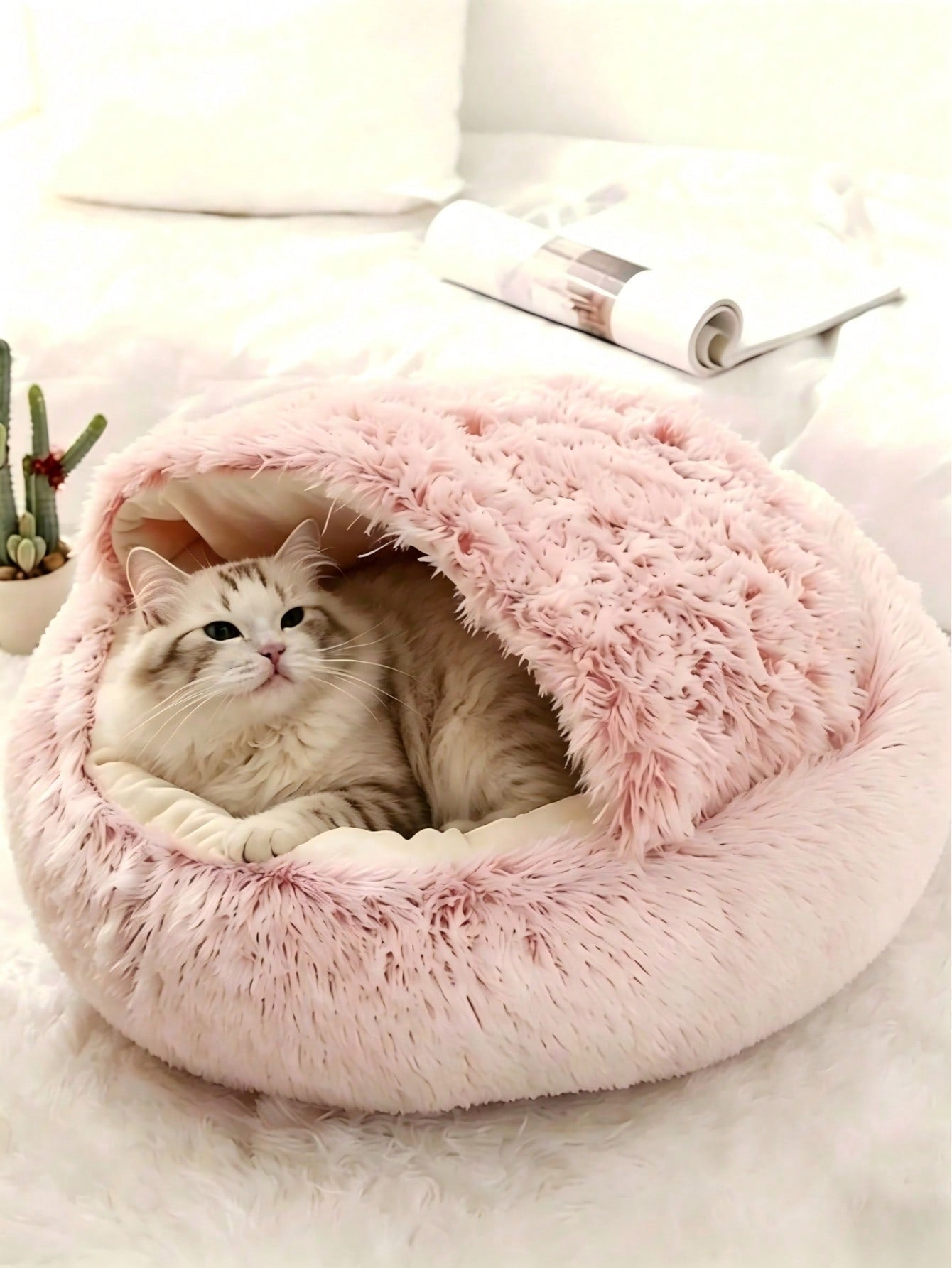Grey plaid pet cave bed with a warm polyester cover and polypropylene fiber filling designed for indoor cats, puppies, and rabbits.