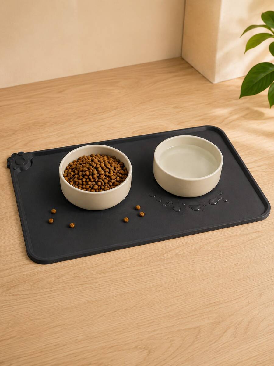 Multicolor waterproof silicone pet feeding mat designed for cats and dogs, featuring a plain non-slip surface to prevent food and water spills.