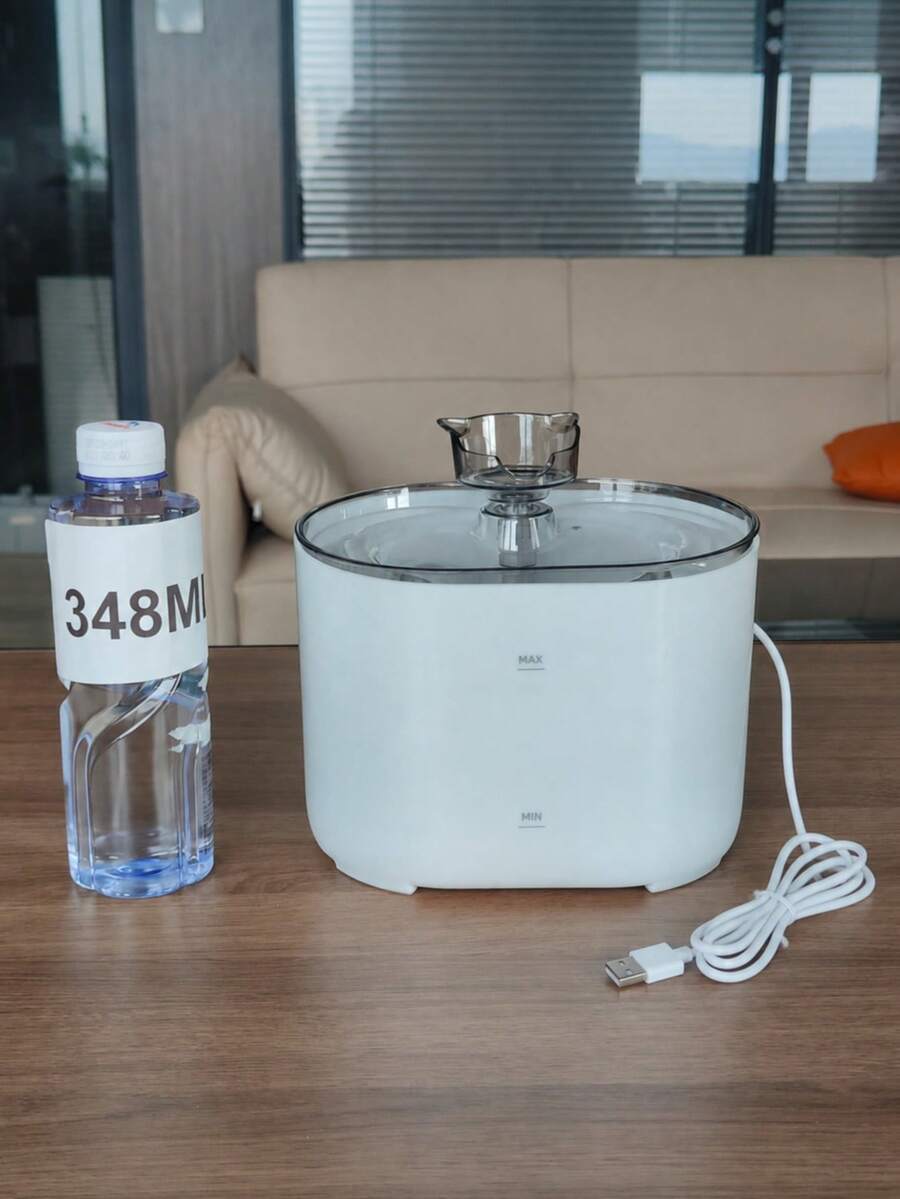 Blue replacement filter cartridge for pet automatic water fountains suitable for small and medium cats and dogs.