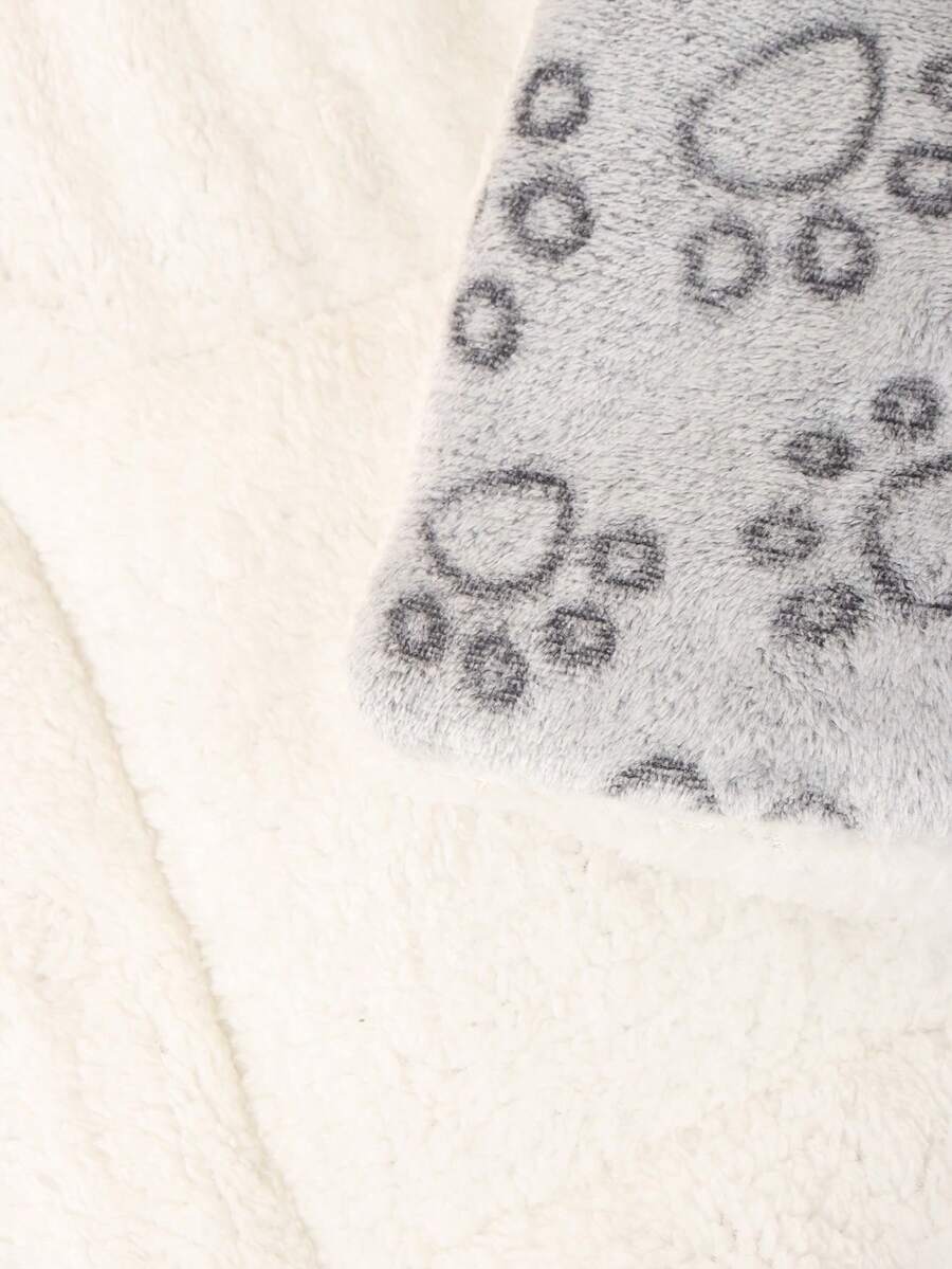 Thickened grey pet bed mat with pink star pattern designed for small and medium cats and dogs