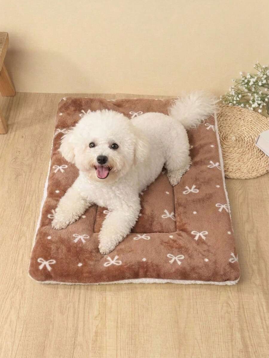 Thickened grey pet bed mat with pink star pattern designed for small and medium cats and dogs