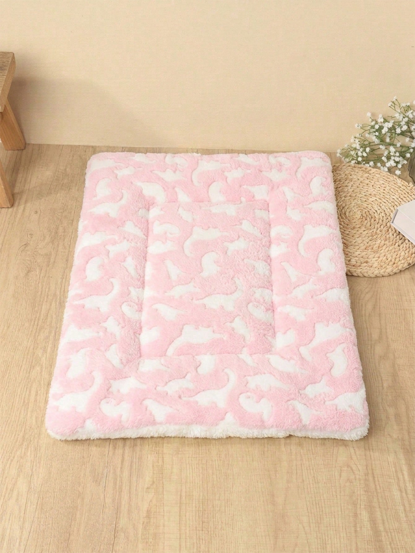 Thickened grey pet bed mat with pink star pattern designed for small and medium cats and dogs