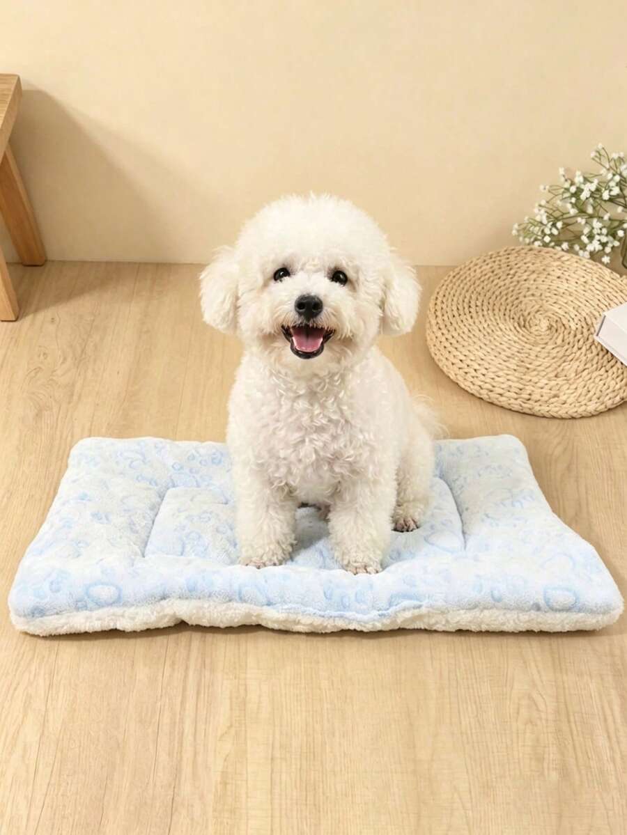 Thickened grey pet bed mat with pink star pattern designed for small and medium cats and dogs