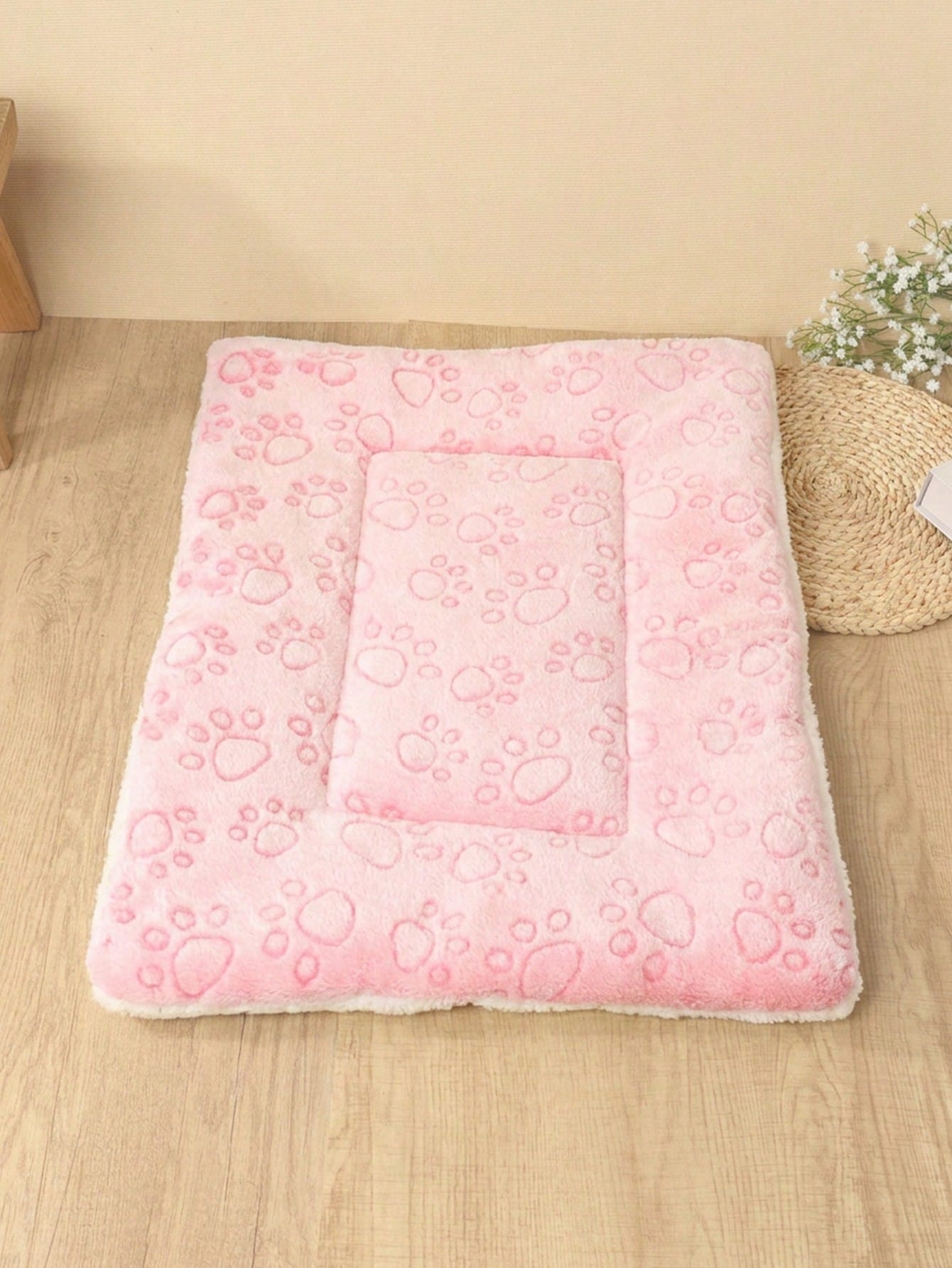 Thickened grey pet bed mat with pink star pattern designed for small and medium cats and dogs